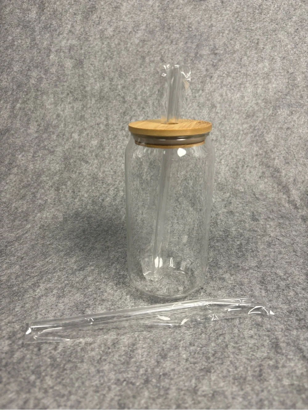 NewEleven 16oz Beer Can Glass with Bamboo Lid & Glass Straws